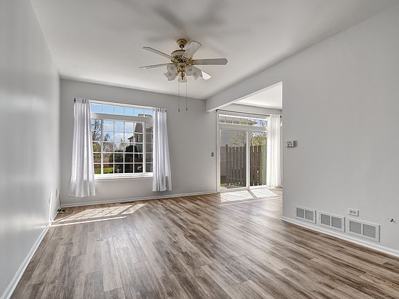 3rd image of 18149 Mager Dr #18149