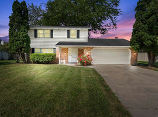 4217 Meridith Dr, Fort Wayne, IN 46815
