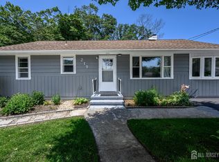 219 Bay Blvd, Bayville, NJ 08721