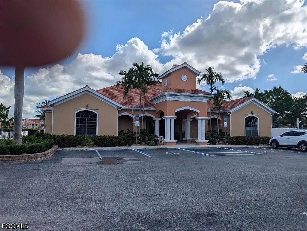 1 bed, 1.0 bath, 1147 sqft, $2,000 — Photo 4