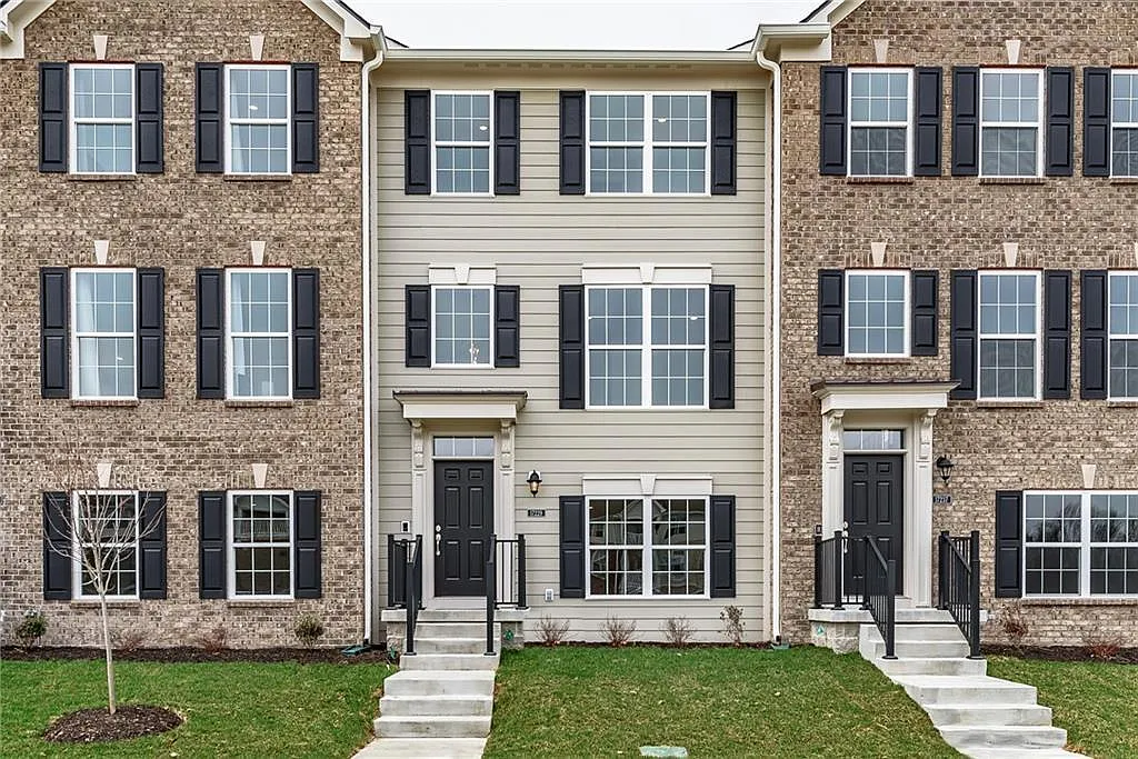 3 bed, 3.5 bath, 1753 sqft, $2,550 — Photo 2