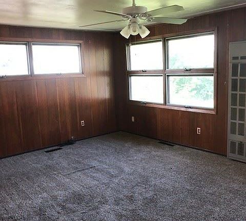 4th image of 414 Missouri Ave
