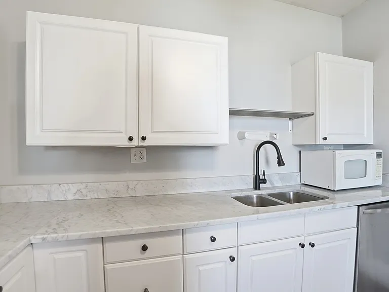 3784 Isabella Ave #1 — Photo 10