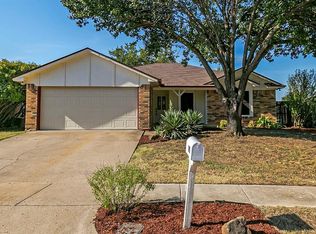 6317 Hunters Glen Dr, Watauga, TX 76148