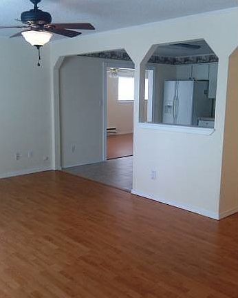 2nd image of 1523 Deerbrush Dr SE