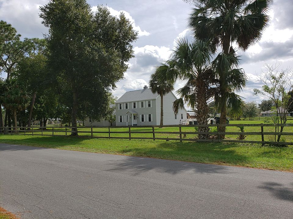 1st image of 140 E Country Circle Dr