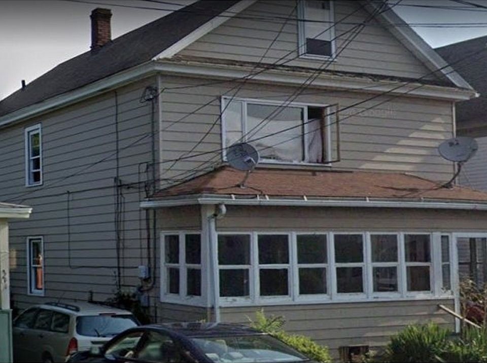 2nd image of 326 Apple St