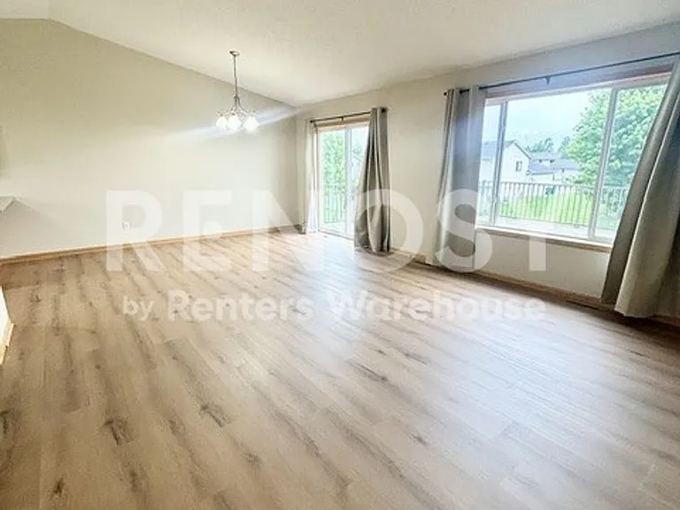 605 7th Ave SW — Photo 35