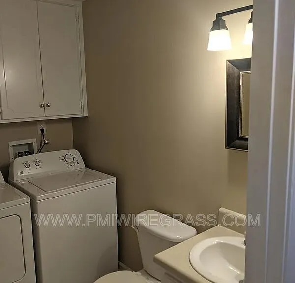 208 Foxchase Ln — Photo 25
