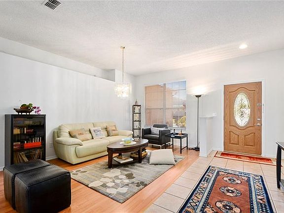 3rd image of 14482 Nottingham Way Cir