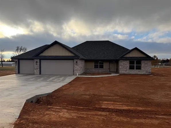 135 Weaver Way, Fletcher, OK 73541