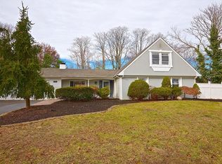 3 Midsummer Dr, Old Bridge, NJ 08857