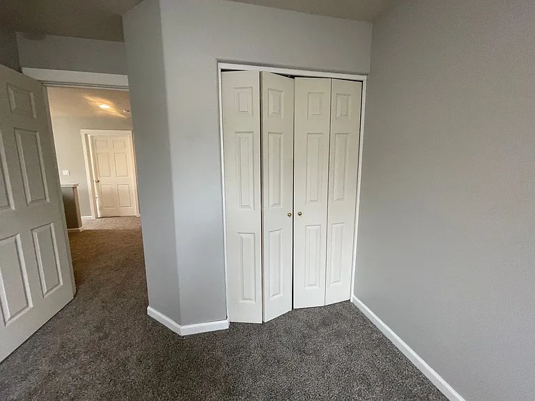 Beautiful 3 Bedroom And 2.5 Bathroom Townhouse In Southwest Redmond! — Photo 10