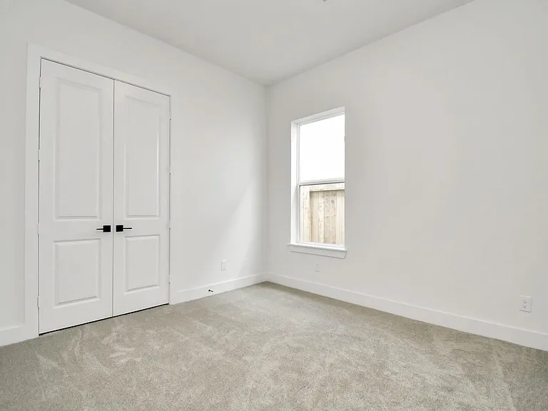 4352 Avron Dr — Photo 23