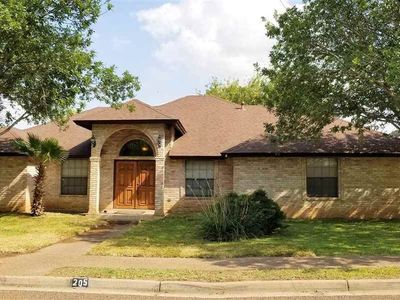 205 Green Jay Ln, Laredo, TX, 78045