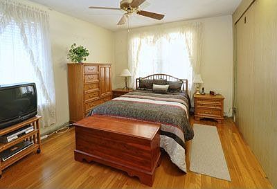 1st image of 9020 Windom Ave