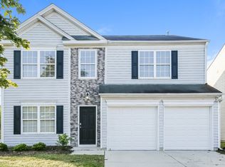 10324 Wakerobin Ln, Charlotte, NC 28213