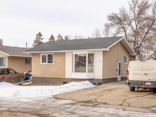 174 Thomson AVENUE, Regina, SK S4N 5L3