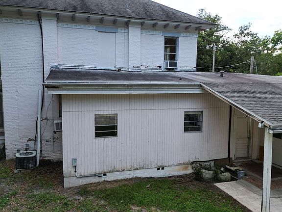 4th image of 312 Shelby Ave NW