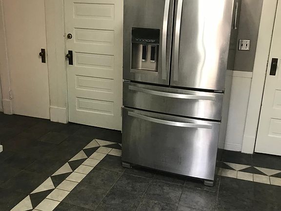 5th image of 705 Turner Ave NW