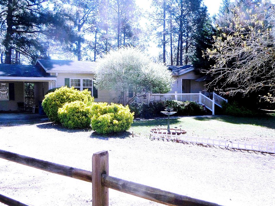 1st image of 374 Forest Dr