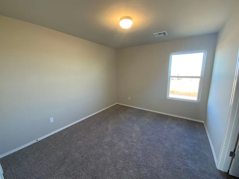 1841 Easton Ln — Photo 19
