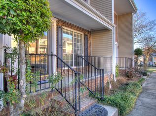 961 Surry Ln, Gastonia, NC 28054