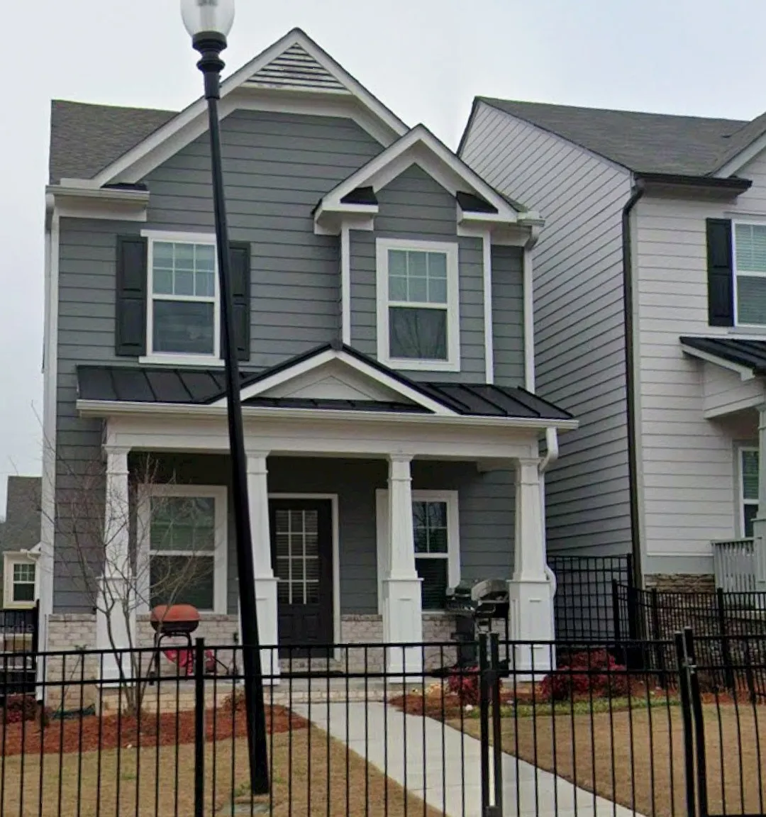 3 bed, 2.5 bath, 1750 sqft, $2,300 — Photo 1