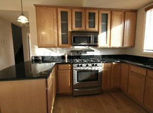 900 N 3rd St #B, Philadelphia, PA