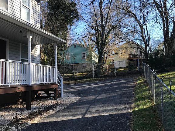3rd image of 223 Senseney Ln #B