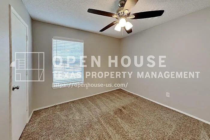 6102 Cool Springs Dr — Photo 12