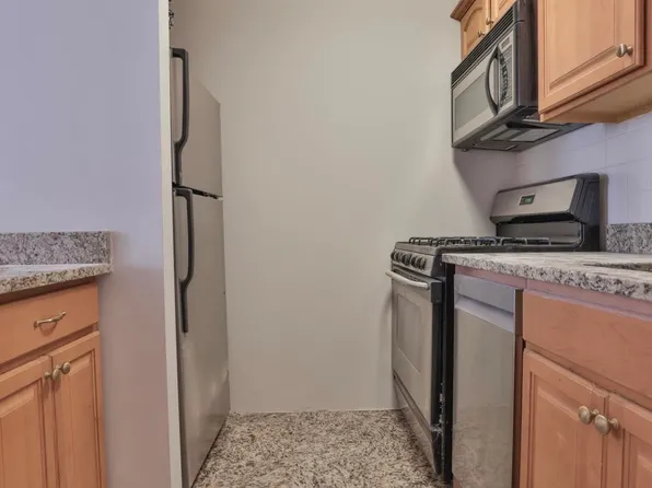 1222 Washington St APT 3S, Hoboken, NJ 07030