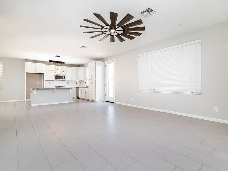 9733 Tribeca Dr — Photo 8