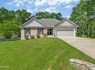 100 Kings Down Dr, Fairfield Glade, TN 38558