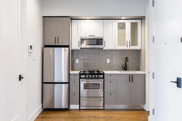 Rented by Town Residential | media 30