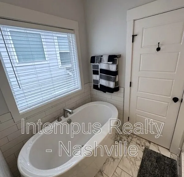 928 Southside Pl — Photo 26