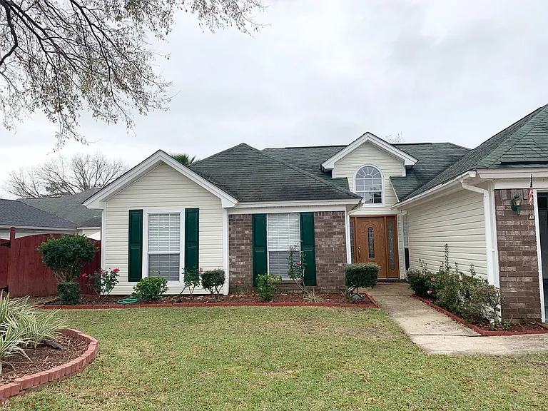 61 Teal Lake Dr — Photo 2