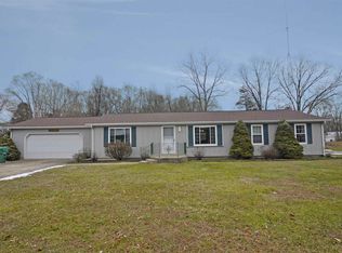 57450 Oakside Ave, Mishawaka, IN 46544