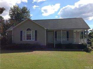 403 Poole Dr, Selma, NC 27576