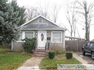 32 Tappen St, Avenel, NJ 07001