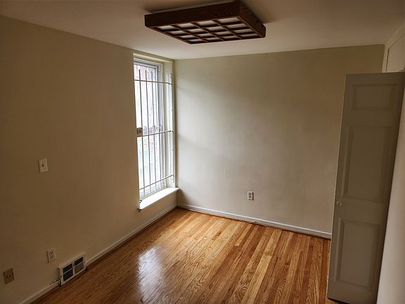 4th image of 37 University Mews