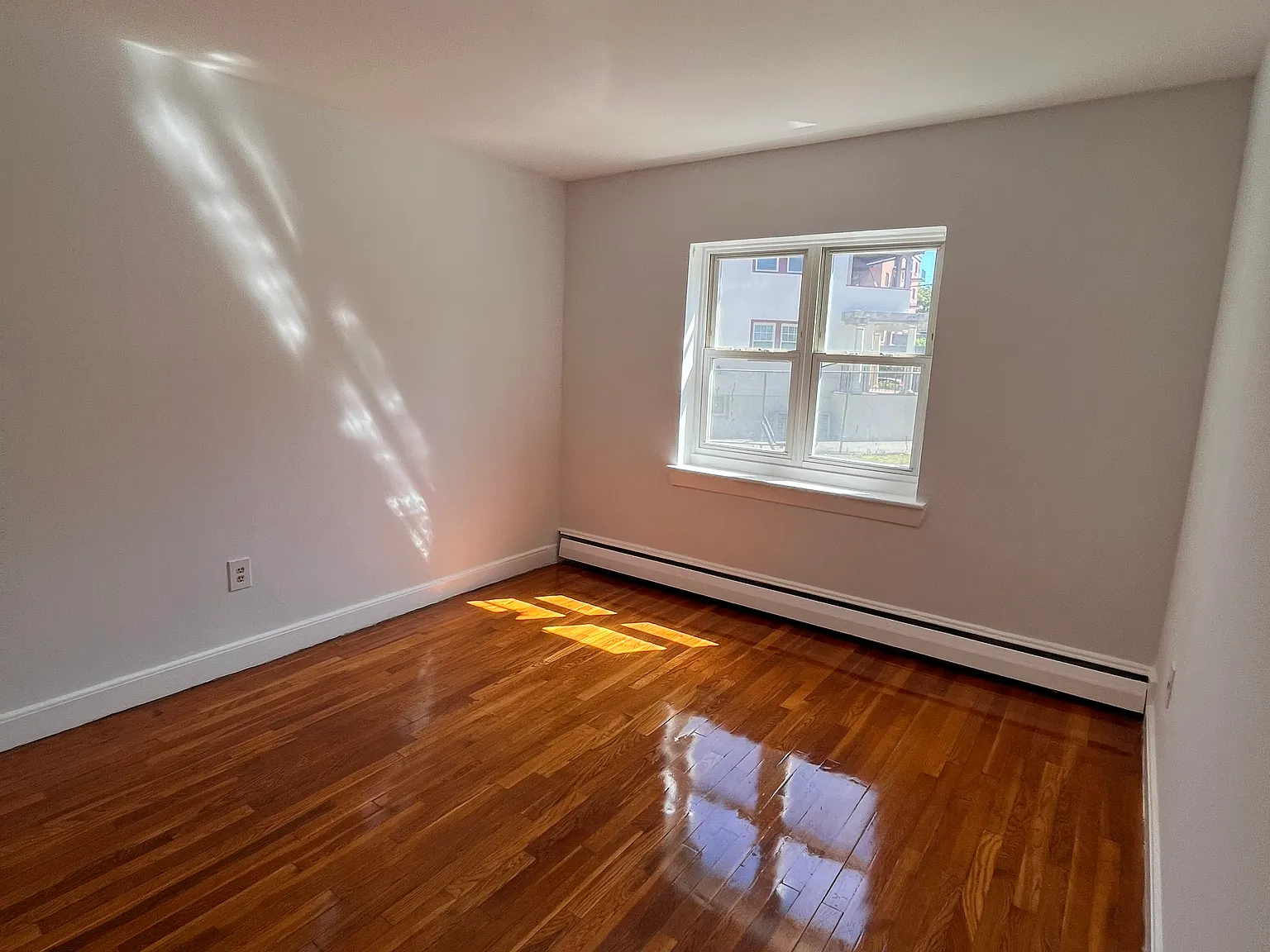 1 bed, 9999 sqft, $2,475 — Photo 2