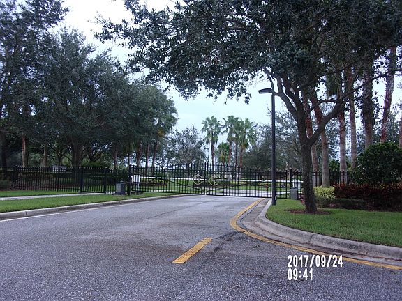 2nd image of 10387 Oak Meadow Ln