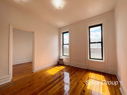 Rented by Spire Group | media 10