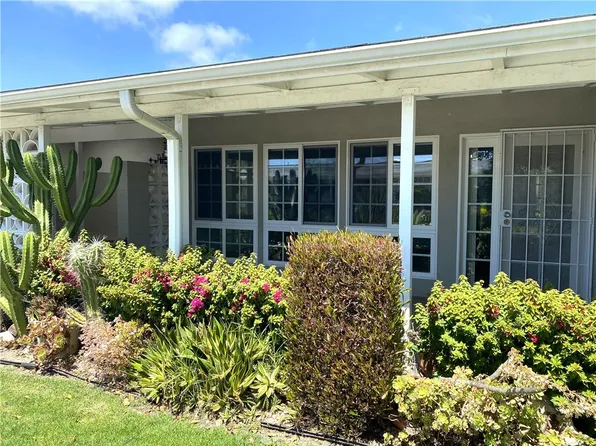 1681 Monterey Rd #M2-15d, Seal Beach, CA 90740