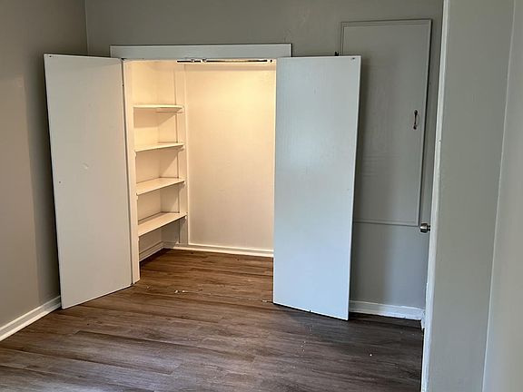 4th image of 735 Highland Dr