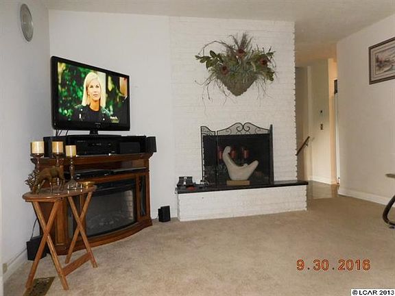 4th image of 2233 Bellevue Dr