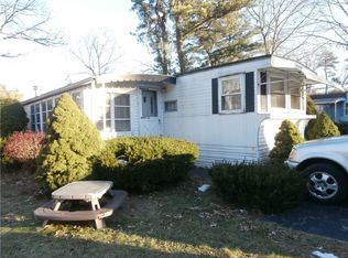 23 Park Ln, Coventry, RI 02816