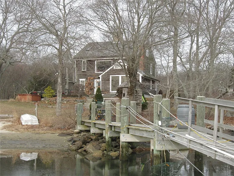 245 Cove Point Rd W — Photo 4