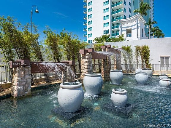 2nd image of 2681 N Flamingo Rd #494026-606